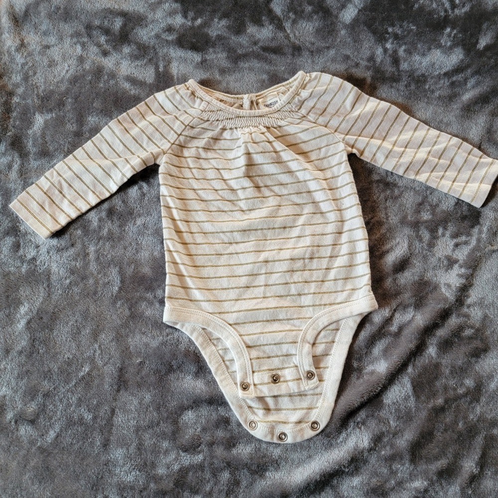 OshKosh Bodysuit Baby Girl 3M White Gold Excellent Metallic Stripe Smocked 806